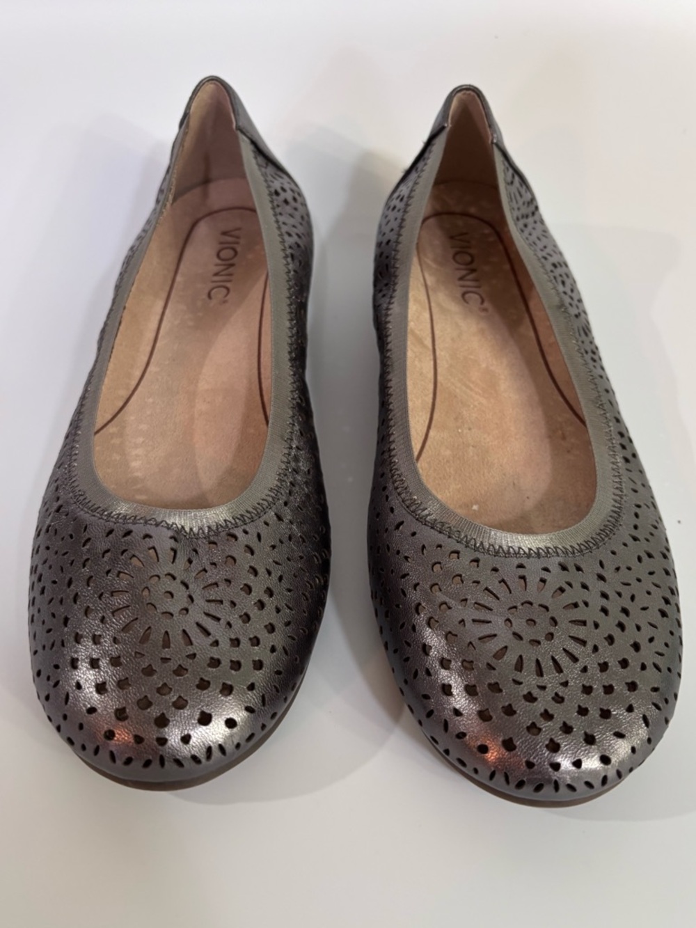 Vionic Metallic Pewter Gray Spark Robin Perforated Slip-On Ballet Flats 8